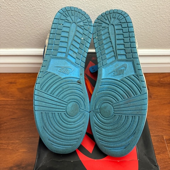 Jordan 1 Retro High Off-White University Blue Size 11 - Picture 6 of 9